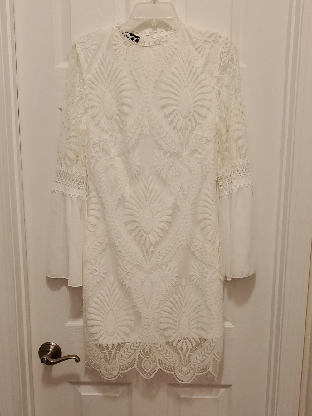 Eilly Bazar Lace-Overlay White Long-Sleeve Dress 🌻  Medium